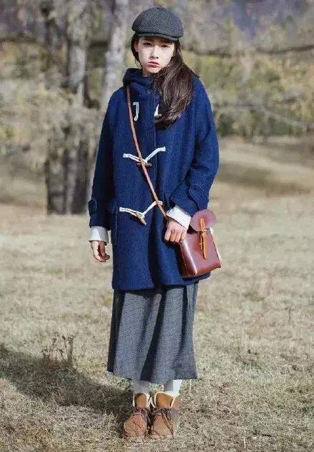 !红色搭配让你成为全场焦点!AG真人平台app惊艳新年(图3) !红色搭配让你成为全场焦点!AG真人平台app惊艳新年(图3)